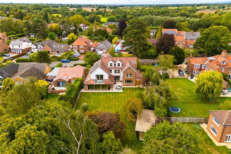 6 bedroom house, Top Lane, Copmanthorpe YO23 - Available