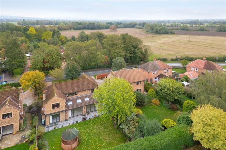 6 bedroom house, Allerthorpe, York YO42 - Available