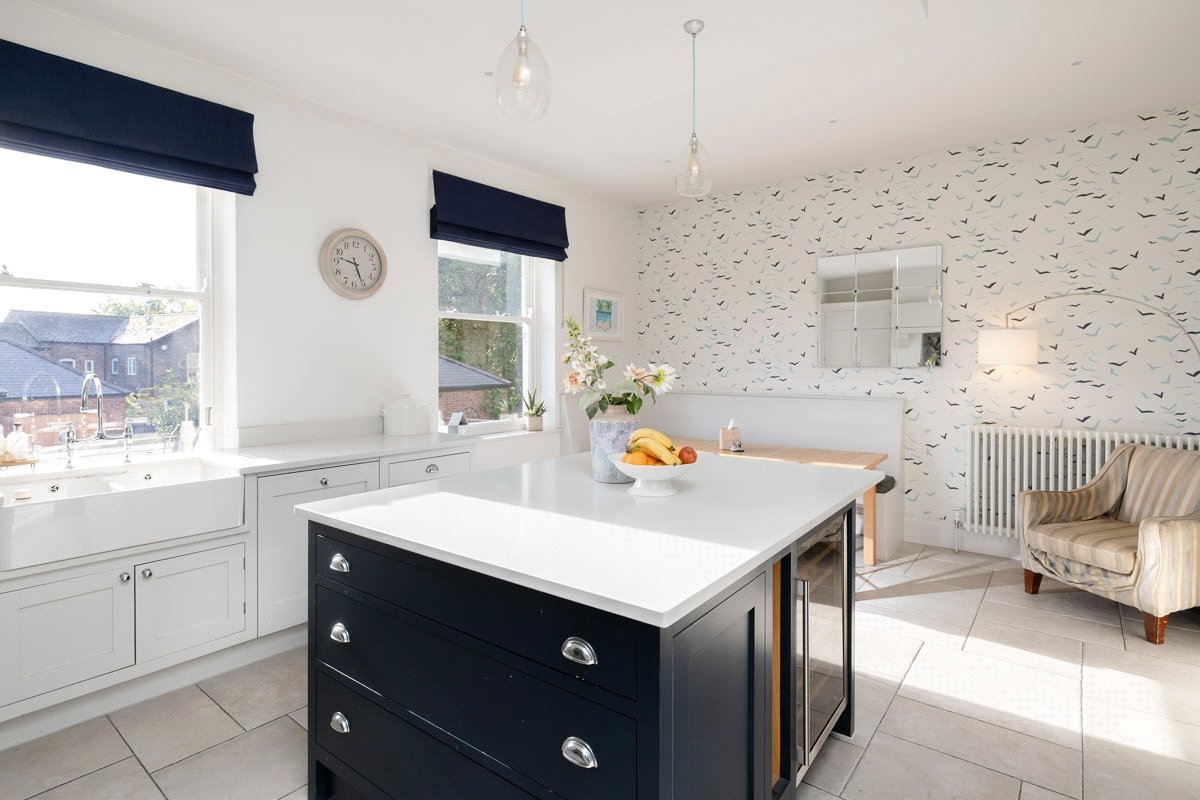 5 bedroom house, Mount Vale, York YO24 - Available