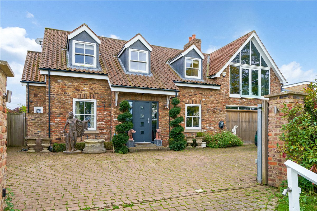 5 bedroom house, Main Street, Upper Poppleton YO26 - Available