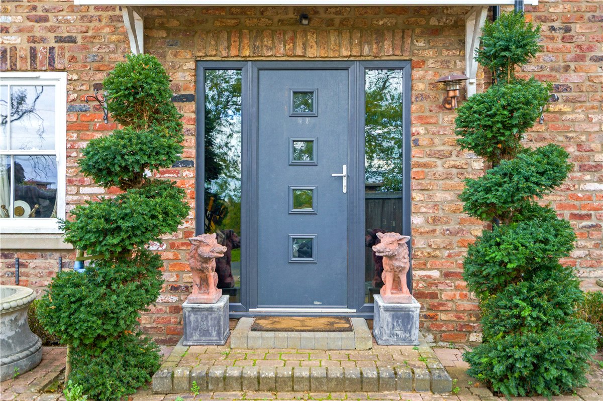 5 bedroom house, Main Street, Upper Poppleton YO26 - Available