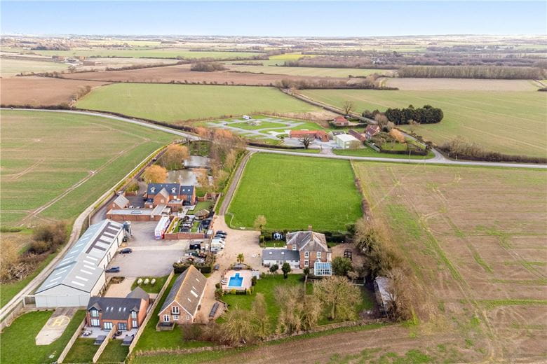 7 bedroom house, Manby Road, Stewton LN11 - Available