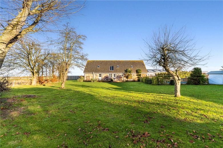 7 bedroom house, Manby Road, Stewton LN11 - Available