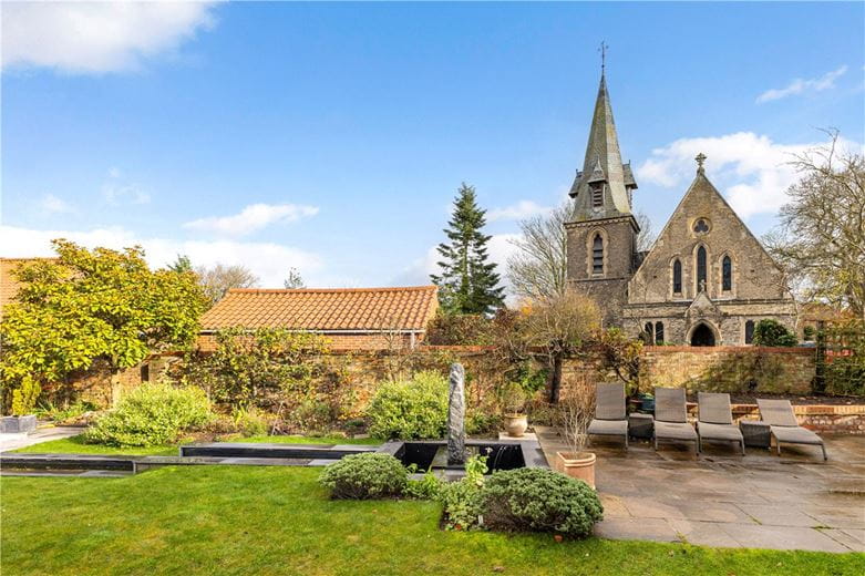 5 bedroom house, The Village, Stockton on the Forest YO32 - Available