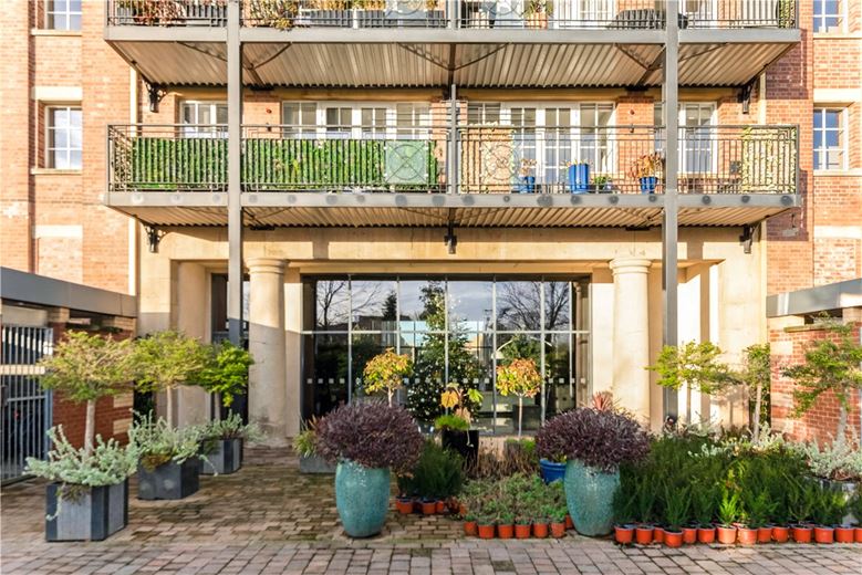 2 bedroom flat, Bishopthorpe Road, York YO23 - Available