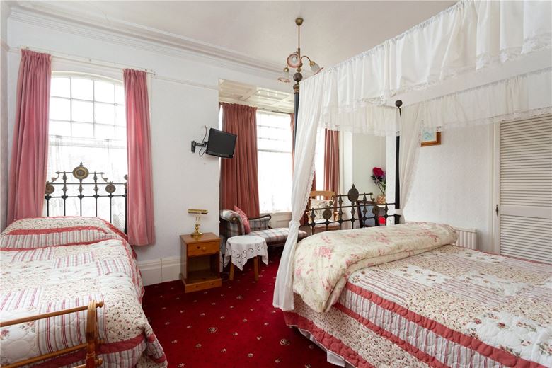 6 bedroom house, Albemarle Road, York YO23 - Available