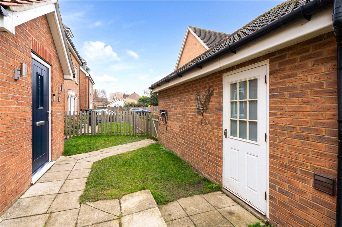 5 bedroom house, Cherrytree Drive, Wistow YO8 - Available
