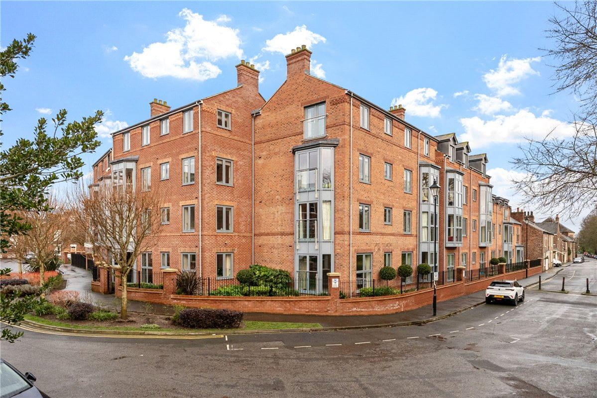 2 bedroom flat, Bishophill Junior, York YO1 - Available