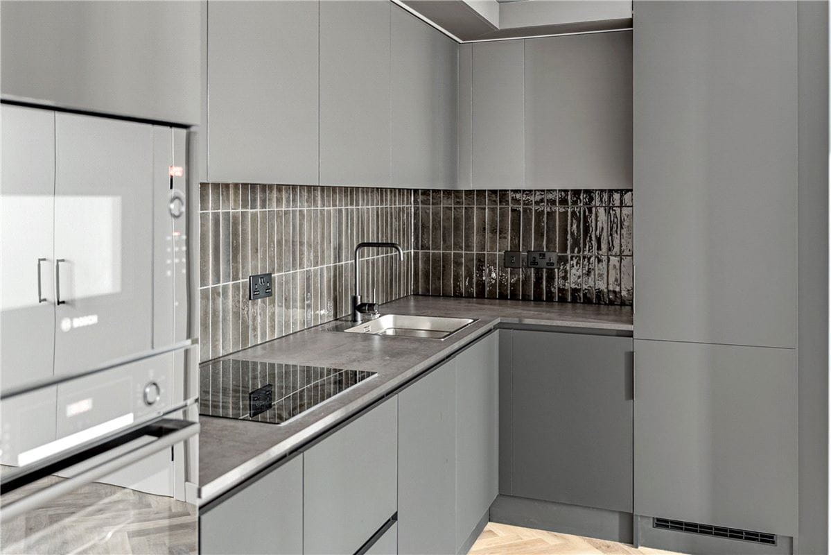 2 bedroom flat, Haxby Road, York YO31 - Available