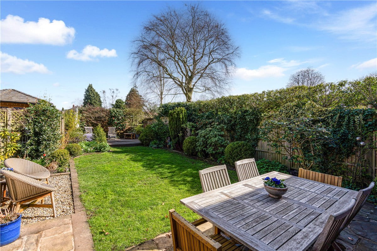 4 bedroom house, The Horseshoe, York YO24 - Available