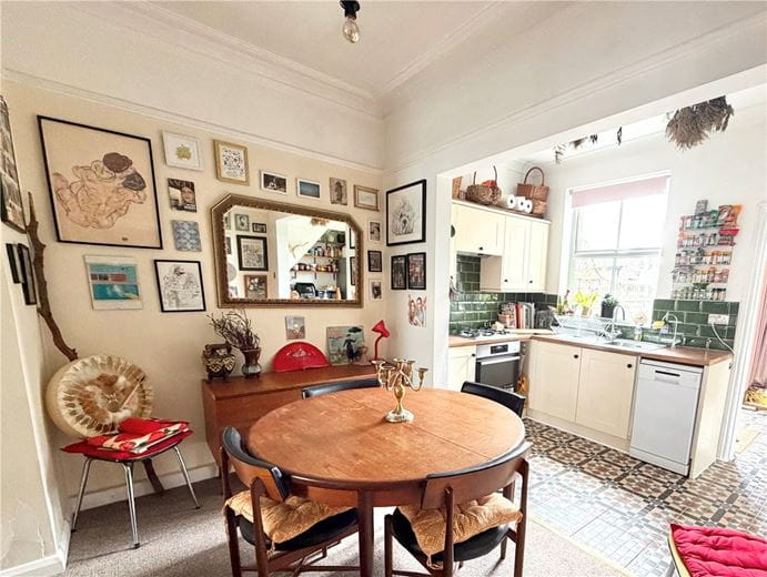 2 bedroom house, Neville Terrace, York YO31 - Available