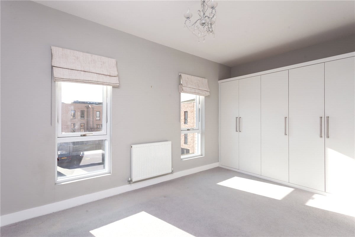 4 bedroom house, Joseph Terry Grove, York YO23 - Available